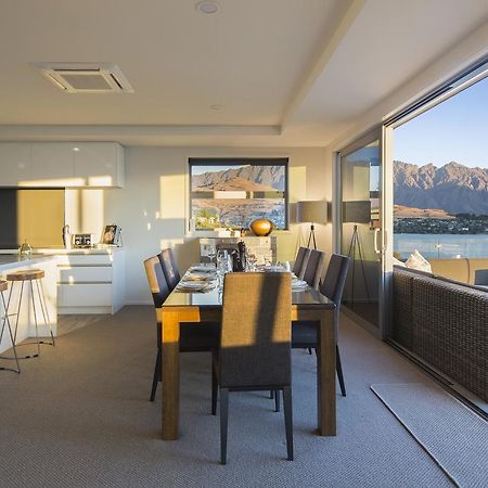 Lakefront Luxury By Amazing Accom クイーンズタウン エクステリア 写真