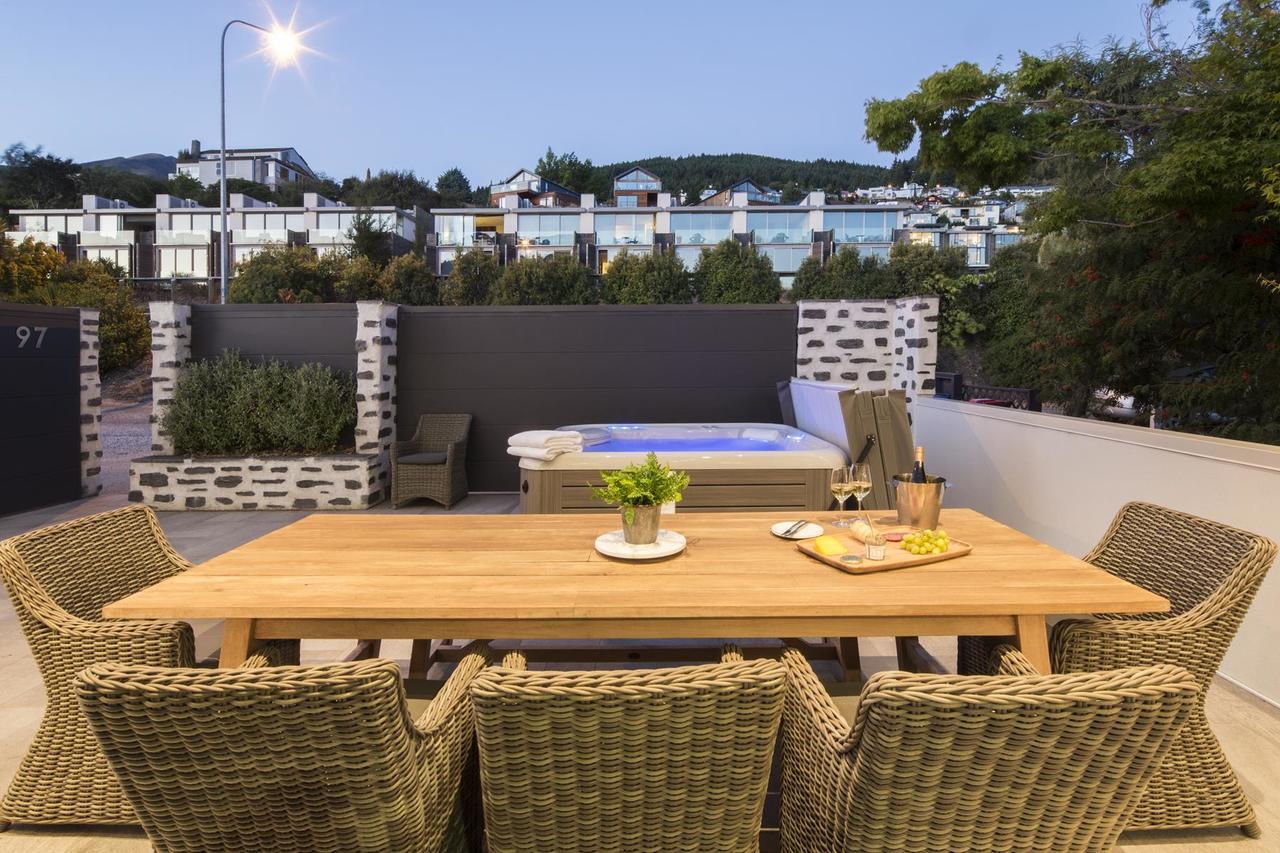 Lakefront Luxury By Amazing Accom クイーンズタウン エクステリア 写真